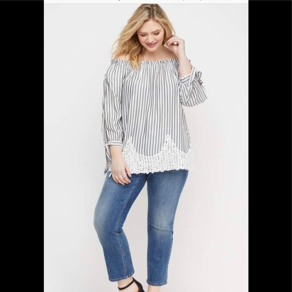 Lane Bryant Tops - NWT Lane Bryant top 18/20